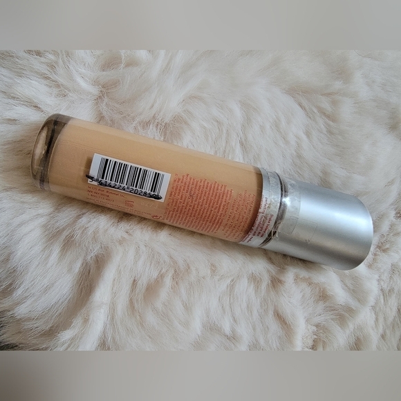 Rimmel foundation - Picture 4 of 5